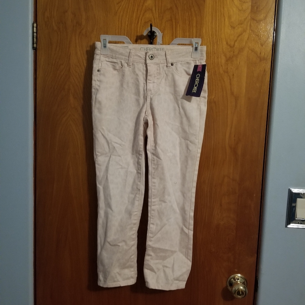 NWT Cherokee Faint Cheetah Print Crop Jeans